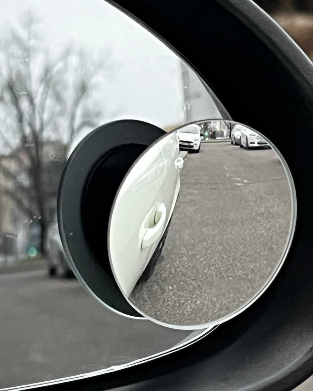 Lusterko ObaroView 360 – Zobacz auta, których teraz nie widzisz